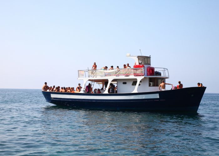 Escursione in barca Salento - Grotte di Leuca
